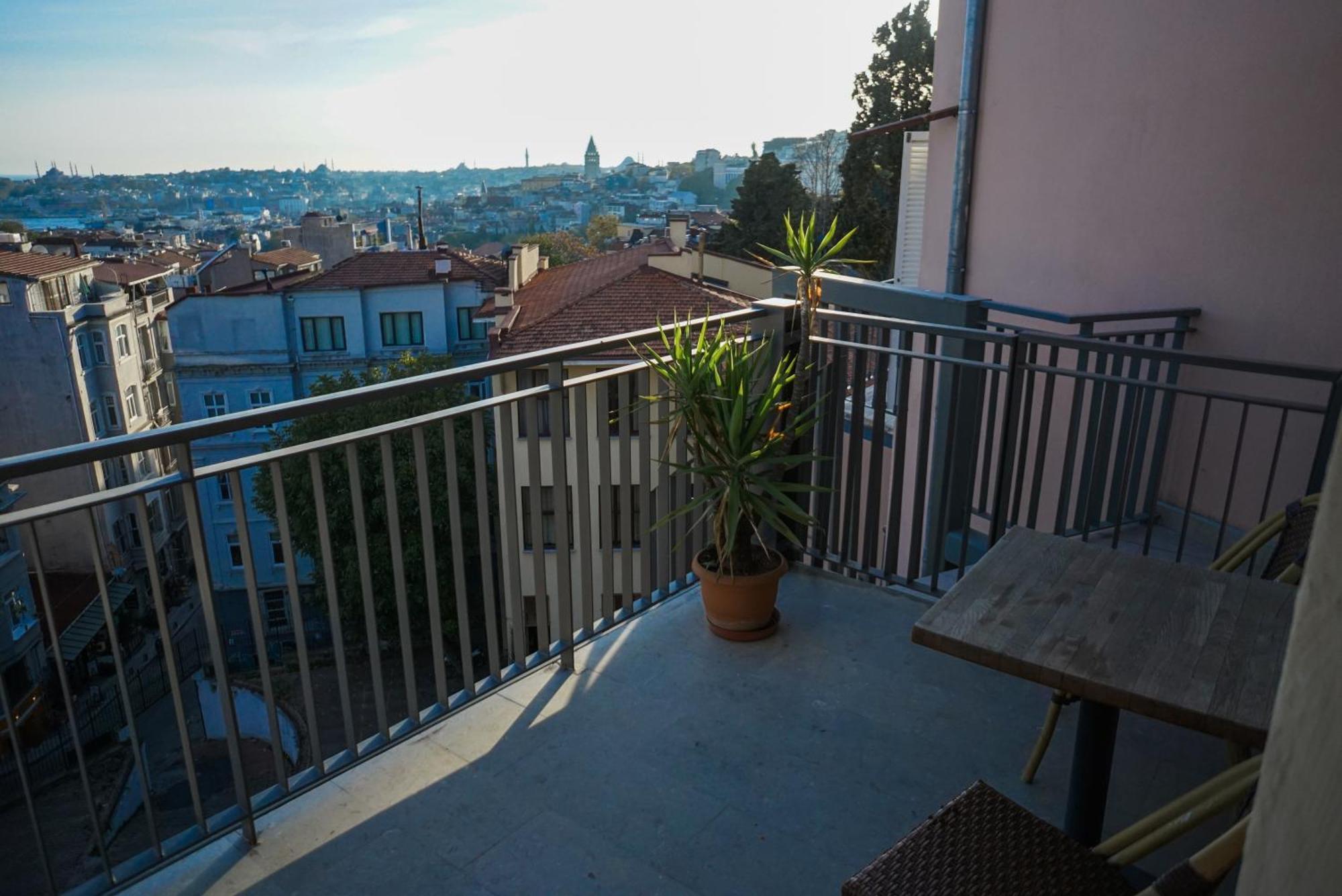 Triada Hotel Taksim - Special Category Стамбул Екстер'єр фото