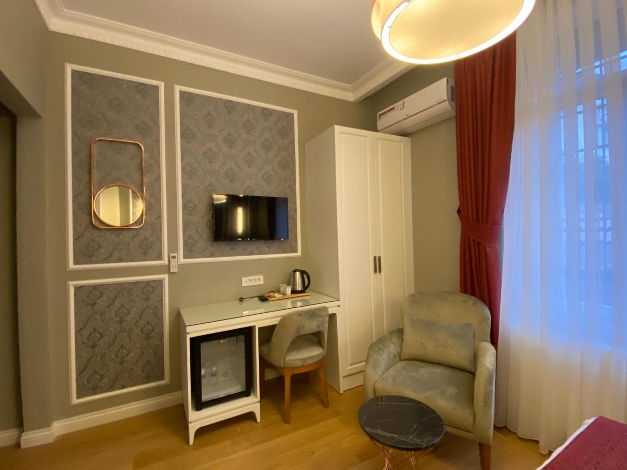 Triada Hotel Taksim - Special Category Стамбул Екстер'єр фото