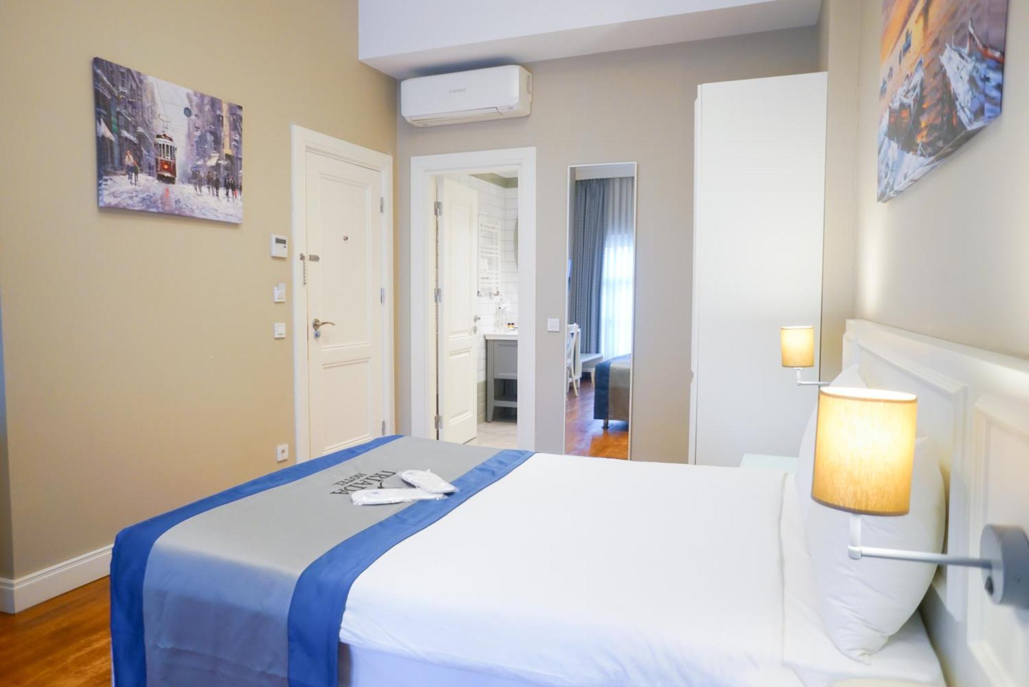 Triada Hotel Taksim - Special Category Стамбул Екстер'єр фото