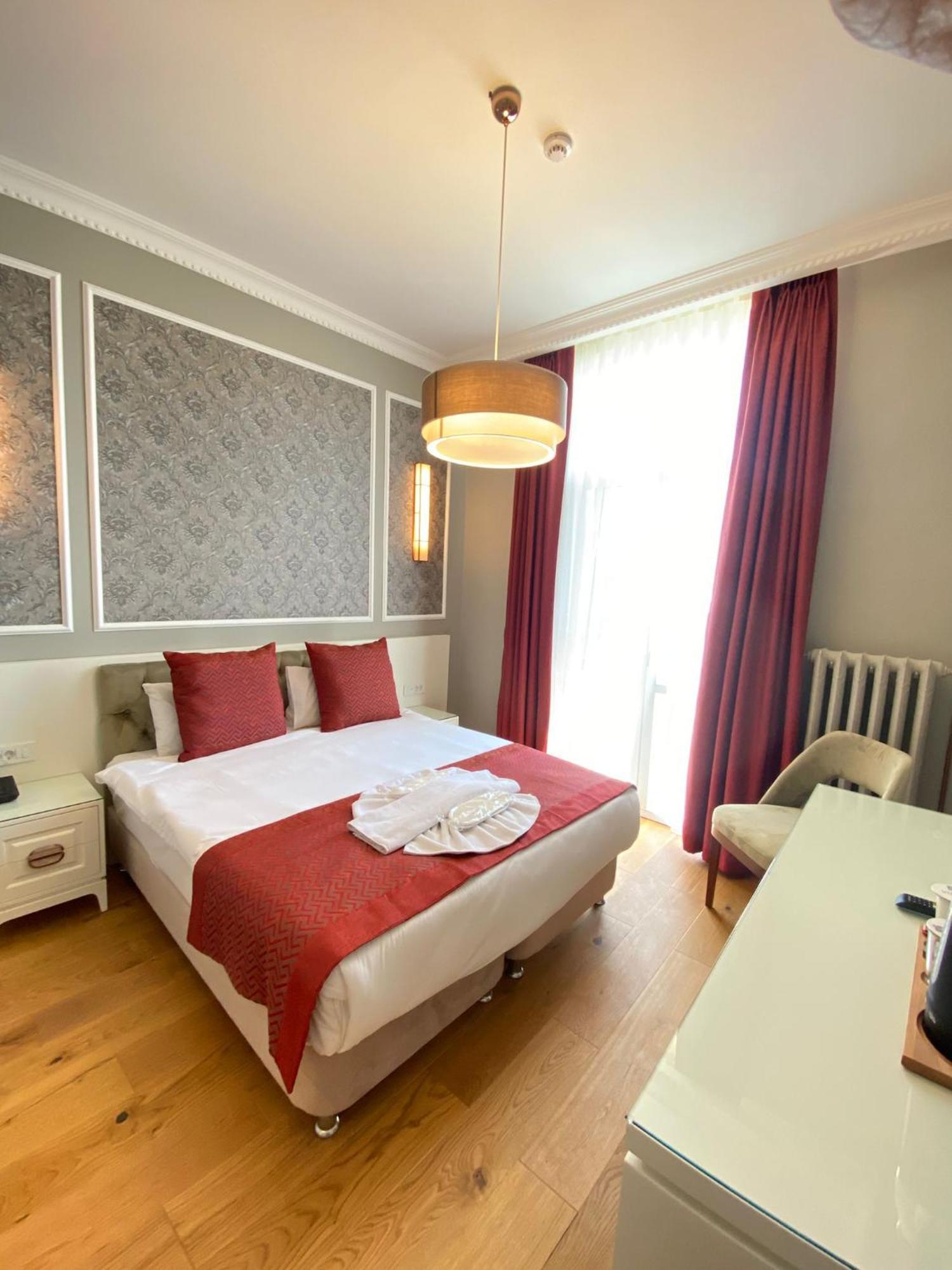 Triada Hotel Taksim - Special Category Стамбул Екстер'єр фото