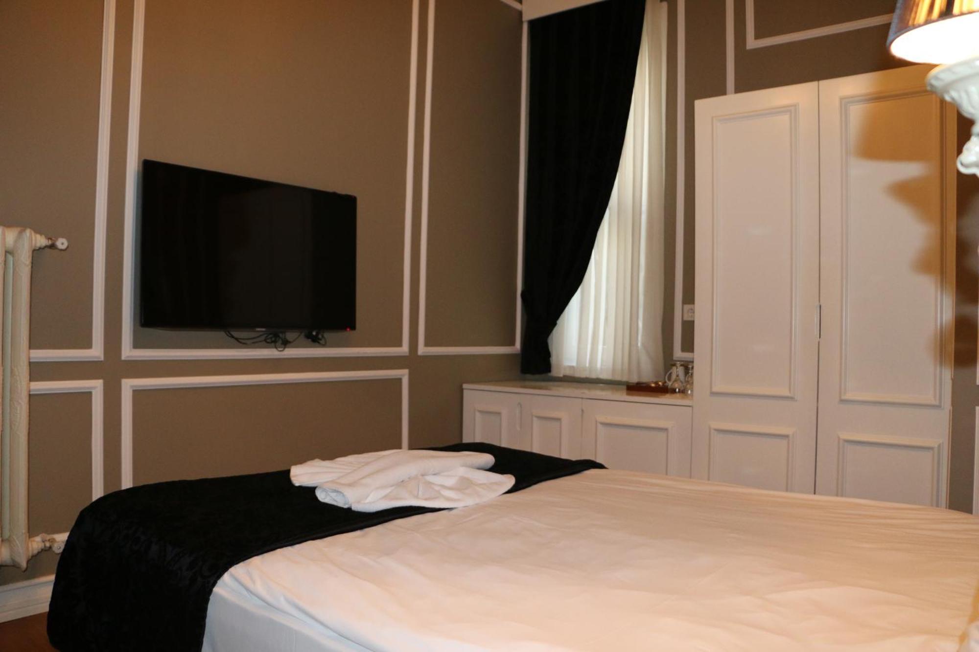 Triada Hotel Taksim - Special Category Стамбул Екстер'єр фото